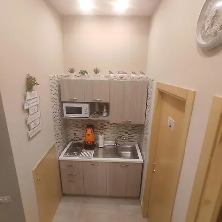 Sunrise 15 Bed & Breakfast 4*